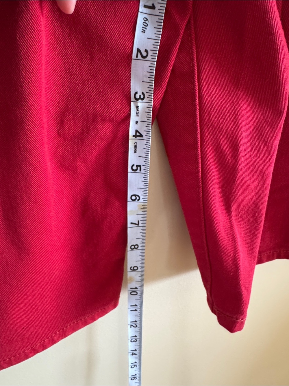 Levi's Red Denim Shorts - Men's Casual Fit - Picture 4 of 4